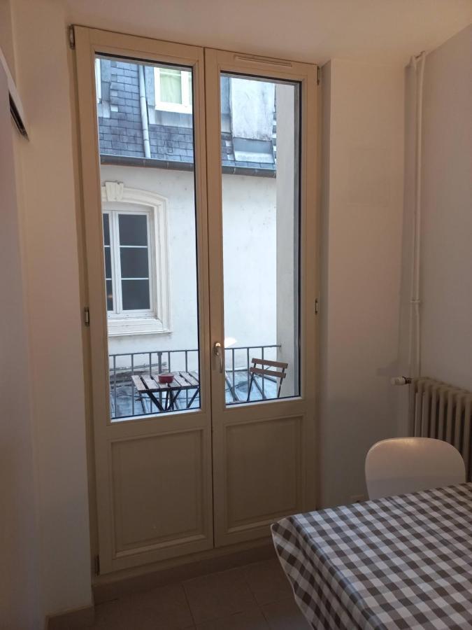 Le Carnot, Deux Studios, Proche Du Centre *